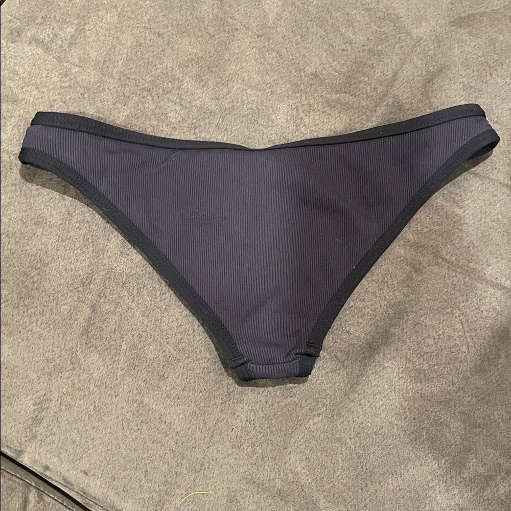 L*Space Ribbed Bikini - Picture 7 of 9